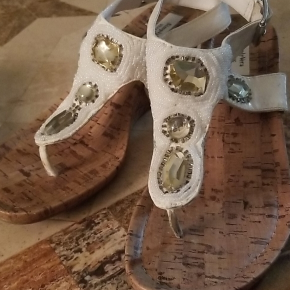 Vera Wang Sandals 7.5 - Picture 2 of 9